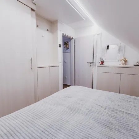 Zarja - Trije Kralji Apartman *